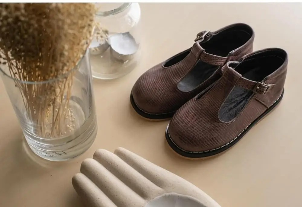 Fashion Children Leather shoes Boys Girls Dress Flats British style Princess shoes Spring Autumn Kids
Fashion Children Leather shoes Boys Girls Dress Flats British style Princess shoes Spring Autumn Kids