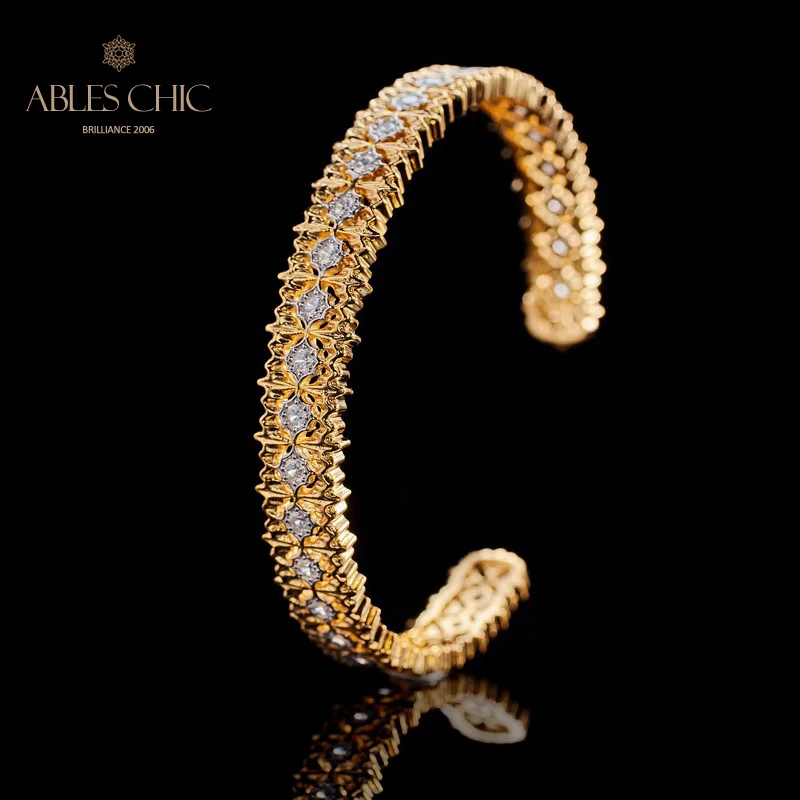 18K Gold Tone Royal Temperament Wedding Bracelets Solid 925 Silver Renaissance Heavy Fretwork Zircon Stars Bangle C11B2S26014
18K Gold Tone Royal Temperament Wedding Bracelets Solid 925 Silver Renaissance Heavy Fretwork Zircon Stars Bangle C11B2S26014
