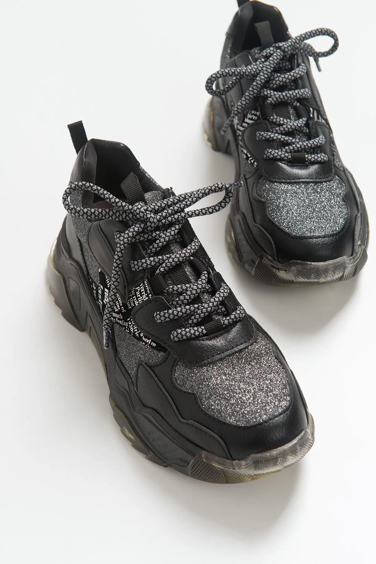 New Season Shoes for Women 2021 Sneaker Designer Vulcanize Platform Luxury Ladies Sport Black Mink Summer Femme Made in Turkey
New Season Shoes for Women 2021 Sneaker Designer Vulcanize Platform Luxury Ladies Sport Black Mink Summer Femme Made in Turkey