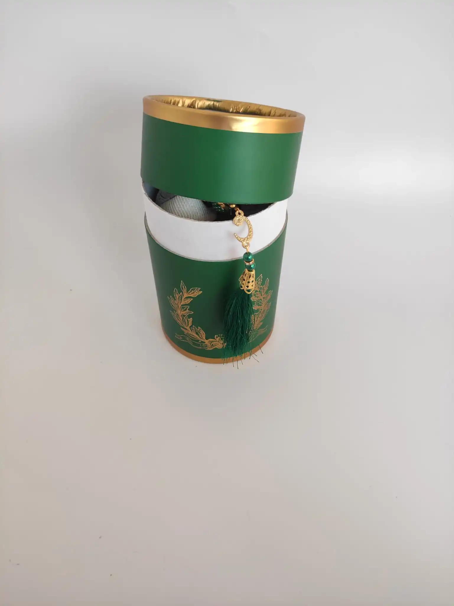 Prayer Rug Rosary Set Gift Prayer Rug Cylinder Box Islamic Gift Ramadan Gift Islamic Prayer Rugs İslamic prayer
Prayer Rug Rosary Set Gift Prayer Rug Cylinder Box Islamic Gift Ramadan Gift Islamic Prayer Rugs İslamic prayer