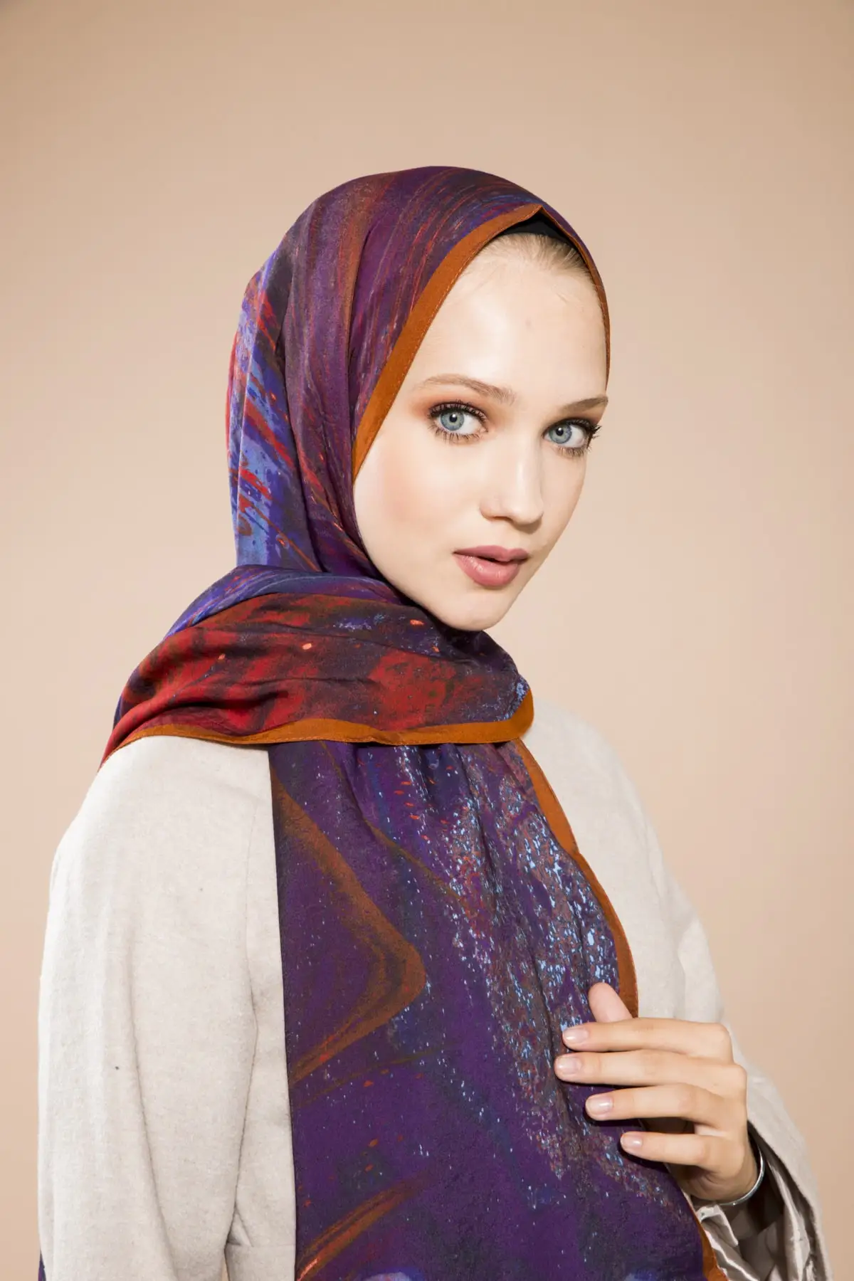 Fashion Hijab Modal Scarf 75x200 Long Muslim Shawl Plain Soft Women Caps Wraps slam Women nstant Chiffon
Fashion Hijab Modal Scarf 75x200 Long Muslim Shawl Plain Soft Women Caps Wraps slam Women nstant Chiffon