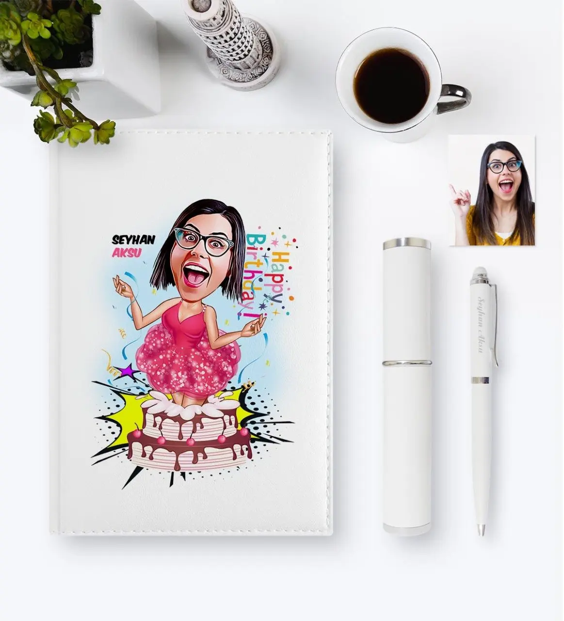 Персонализированный кожаный Органайзер и ручка с мультяшным рисунком на день рождения 2020, Подарочный набор-1
Персонализированный кожаный Органайзер и ручка с мультяшным рисунком на день рождения 2020, Подарочный набор-1