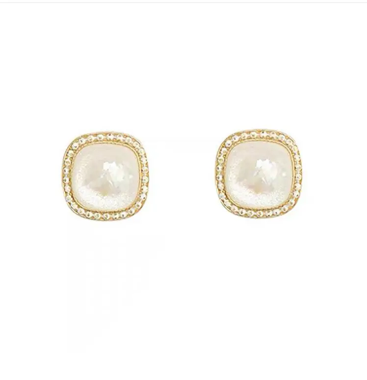 S925 Silver Needle French Small Fragrance Pearl Temperament Beautiful Round Earrings Personality Fashion Girl Lady Women 
S925 Silver Needle French Small Fragrance Pearl Temperament Beautiful Round Earrings Personality Fashion Girl Lady Women