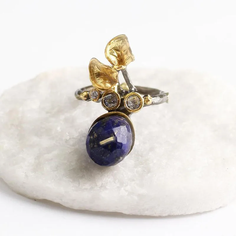 Женское серебряное кольцо с голубым лазуритом и золотым покрытием, Женское кольцо ручной работы из серебра 925 пробы с лазуритом, овальное ко...
Женское серебряное кольцо с голубым лазуритом и золотым покрытием, Женское кольцо ручной работы из серебра 925 пробы с лазуритом, овальное ко...