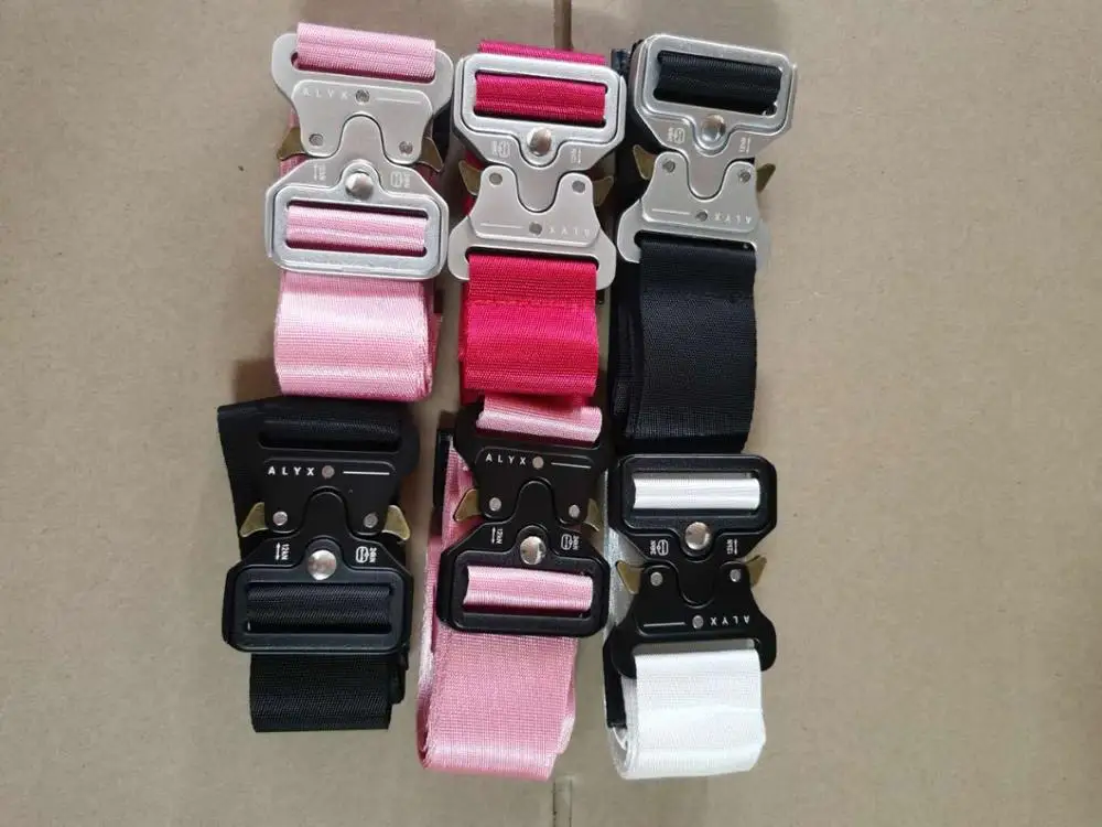 Hip-Hop ALYX Belts145cm Unisex Safety Belt Stainless Steel buckle ALYX Rollercoaster Belts High Quality Accessories Waistband
Hip-Hop ALYX Belts145cm Unisex Safety Belt Stainless Steel buckle ALYX Rollercoaster Belts High Quality Accessories Waistband