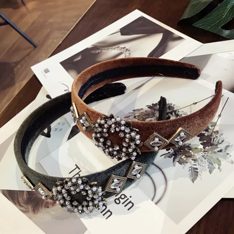 Fashion Korea New Retro Crown Women Handmade Pearl Zircon Wide Girls Hair band Weddings Party Gifts
Fashion Korea New Retro Crown Women Handmade Pearl Zircon Wide Girls Hair band Weddings Party Gifts