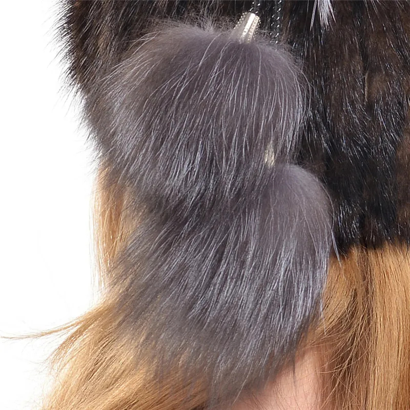 Super Quality 2016 New Winter Russia Style Women Fur Caps Real Knitted Mink Fur Hat With Real Silver Fox Fur Top Beanie LH336
Super Quality 2016 New Winter Russia Style Women Fur Caps Real Knitted Mink Fur Hat With Real Silver Fox Fur Top Beanie LH336