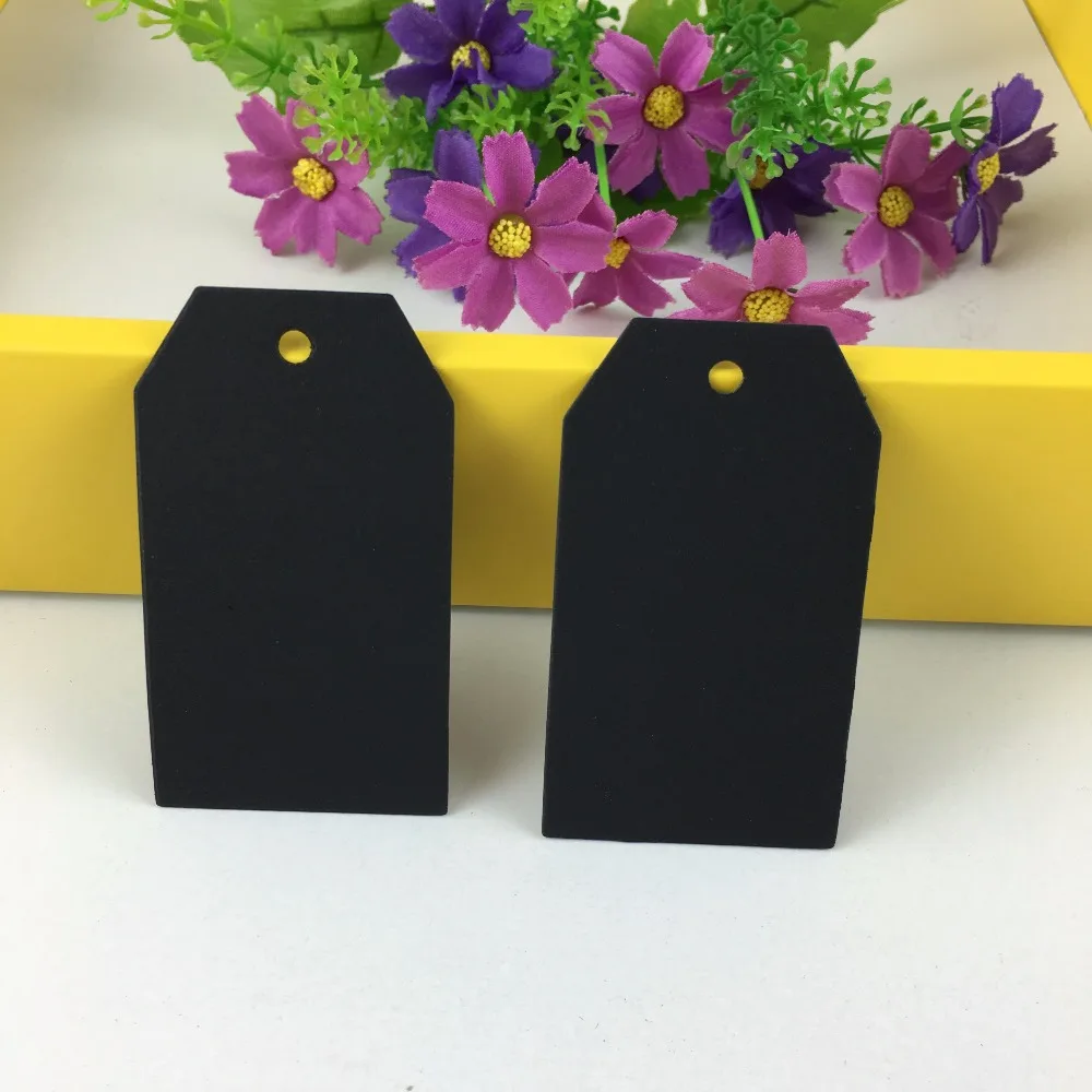 Wholesale 400PCS/Lot 7*4cm Black Cut Corner Hang Tags Blank Kraft Head Card Mark Price Tag Luggage Label Tag Accept Custom Logo
Wholesale 400PCS/Lot 7*4cm Black Cut Corner Hang Tags Blank Kraft Head Card Mark Price Tag Luggage Label Tag Accept Custom Logo