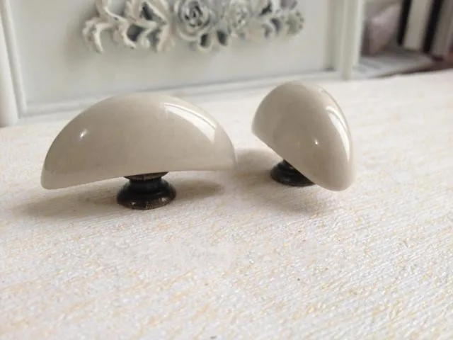10Pcs Ceramic Knob Children Cartoon Rural Cabinet Moon Wardrobe Pull Single hole
10Pcs Ceramic Knob Children Cartoon Rural Cabinet Moon Wardrobe Pull Single hole