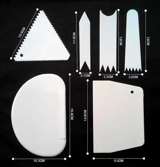 20* 6 pcs/set Plastic Cake Smoother Cake Scraper Spatula Set Dough Cutter Multifunction Blade For Cakes Christmas Baking
20* 6 pcs/set Plastic Cake Smoother Cake Scraper Spatula Set Dough Cutter Multifunction Blade For Cakes Christmas Baking
