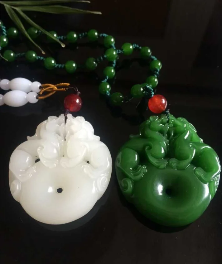 Men and women models green jadeite pixiu peace deduction pendant pendant>>>>> Free shipping
Men and women models green jadeite pixiu peace deduction pendant pendant>>>>> Free shipping