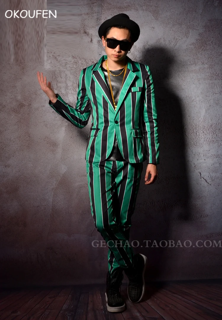 New Green and Black Striped British Slim Suit Costume Nightclub Bar male Singer DJ DS Performance Costume stage dance outfit
New Green and Black Striped British Slim Suit Costume Nightclub Bar male Singer DJ DS Performance Costume stage dance outfit