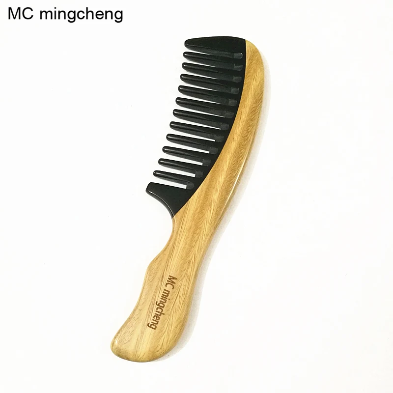 MC Wide Tooth Ox Horn Green Sandalwood Wooden Comb Detangling Makeup Hair Hairdressing Head Scalp Massager Hairbrushes brosse
MC Wide Tooth Ox Horn Green Sandalwood Wooden Comb Detangling Makeup Hair Hairdressing Head Scalp Massager Hairbrushes brosse
