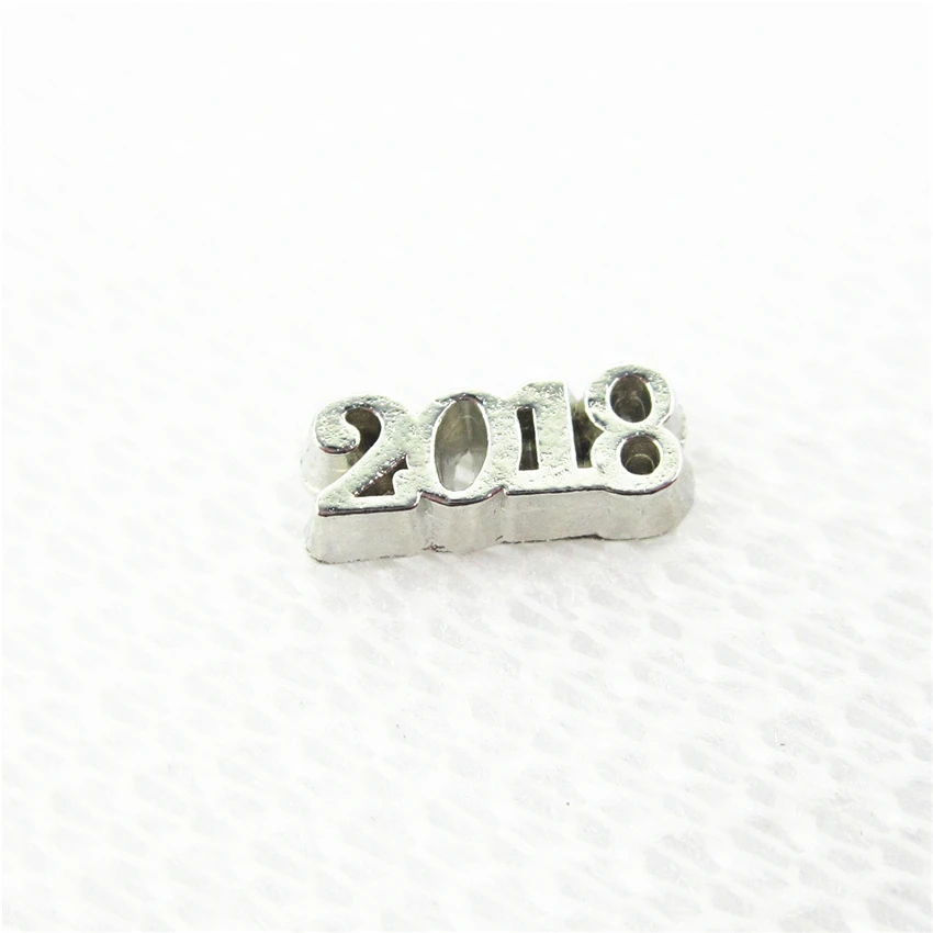 Hot Selling 20pcs/lot Silver 2018 Floating Charms Living Glass Memory Lockets Floating Charms DIY Jewelry Accessory
Hot Selling 20pcs/lot Silver 2018 Floating Charms Living Glass Memory Lockets Floating Charms DIY Jewelry Accessory