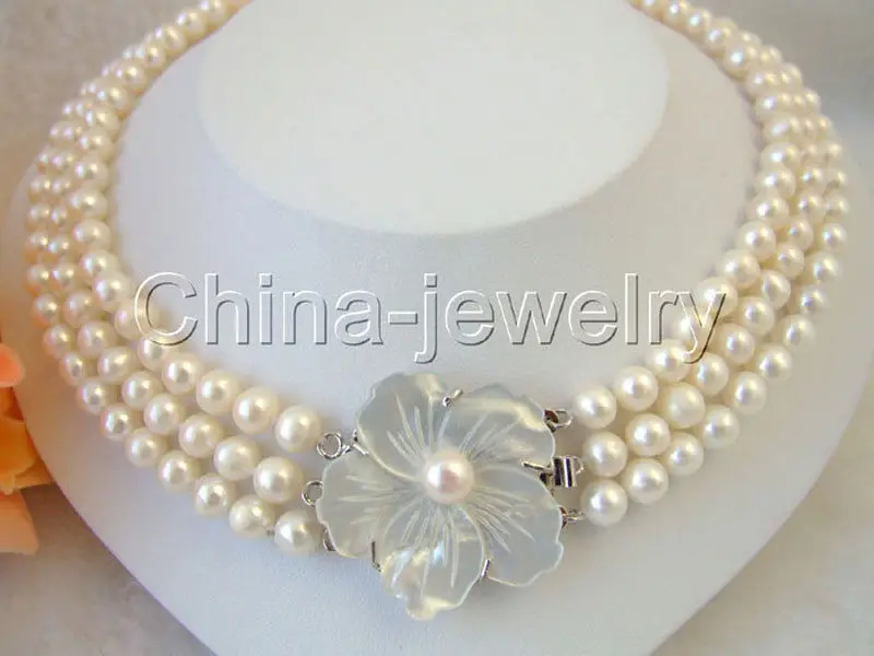3row 17-19" 7-8mm natural white round freshwater pearl necklace - shell>>>girls choker necklace pendant Free shipping
3row 17-19" 7-8mm natural white round freshwater pearl necklace - shell>>>girls choker necklace pendant Free shipping