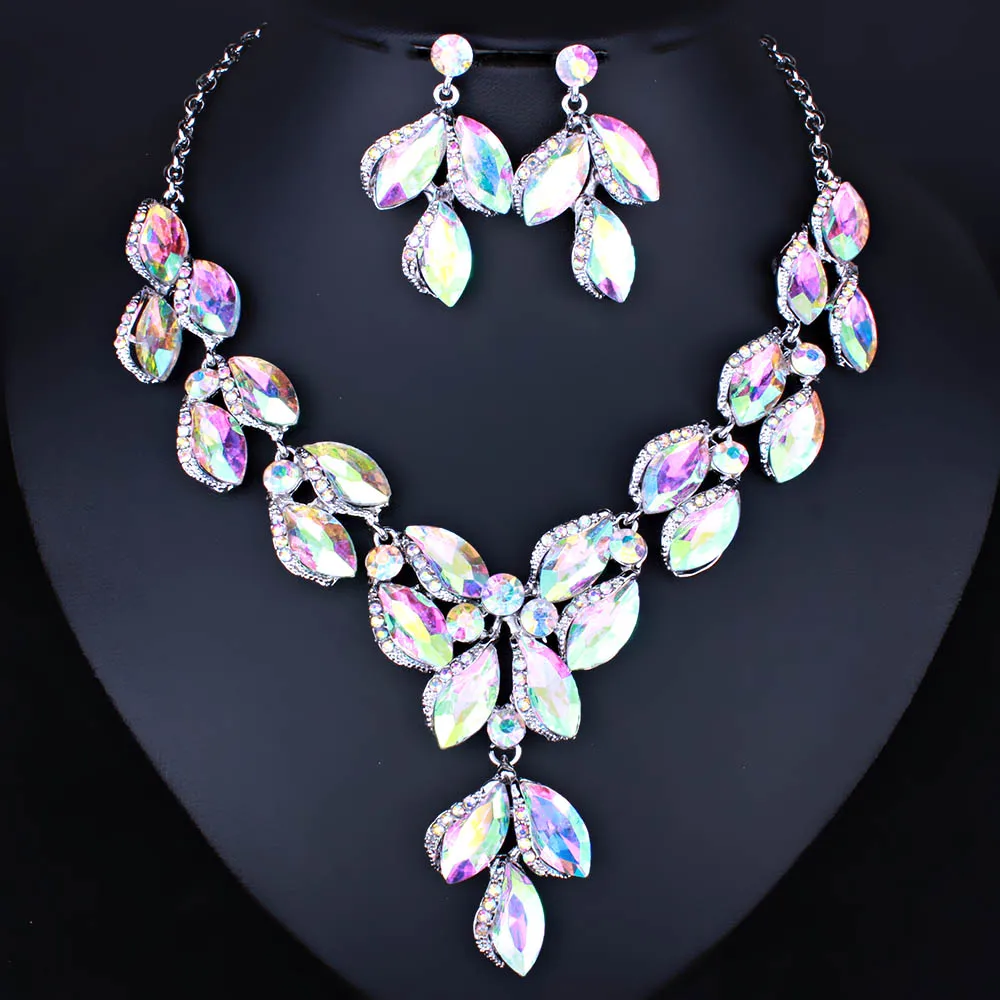 FARLENA Jewelry High Quality Crystal Glass Necklace Earrings set for Bridal Wedding Shining Rhinestone Jewelry sets
FARLENA Jewelry High Quality Crystal Glass Necklace Earrings set for Bridal Wedding Shining Rhinestone Jewelry sets