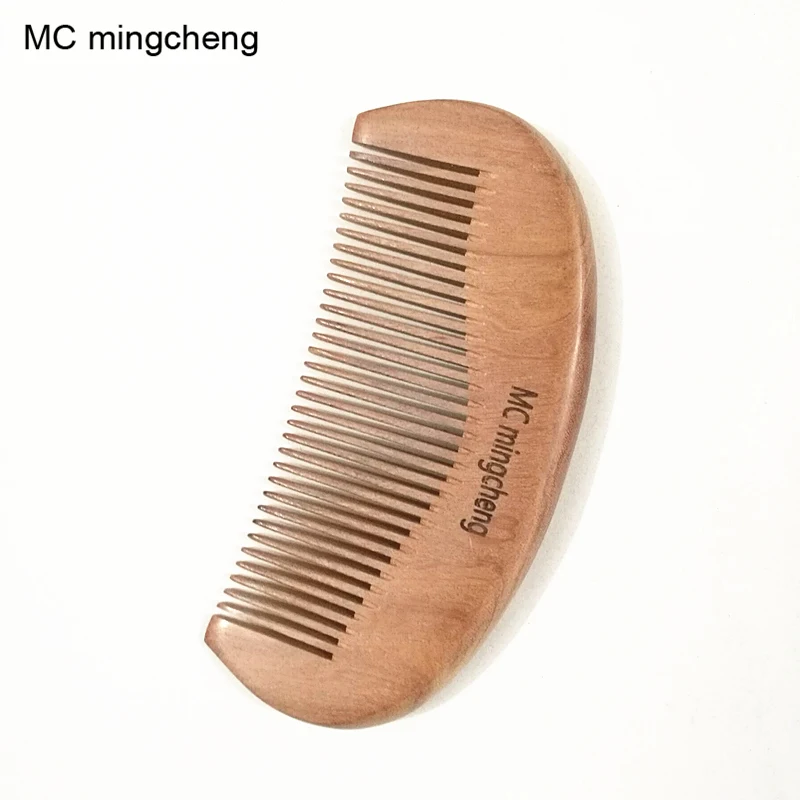 MC 2018 New Fashion Real Red Sandalwood Hair Combs Natural Small Pocket Comb Antistatic Wooden Comb Hair Brush Professional
MC 2018 New Fashion Real Red Sandalwood Hair Combs Natural Small Pocket Comb Antistatic Wooden Comb Hair Brush Professional