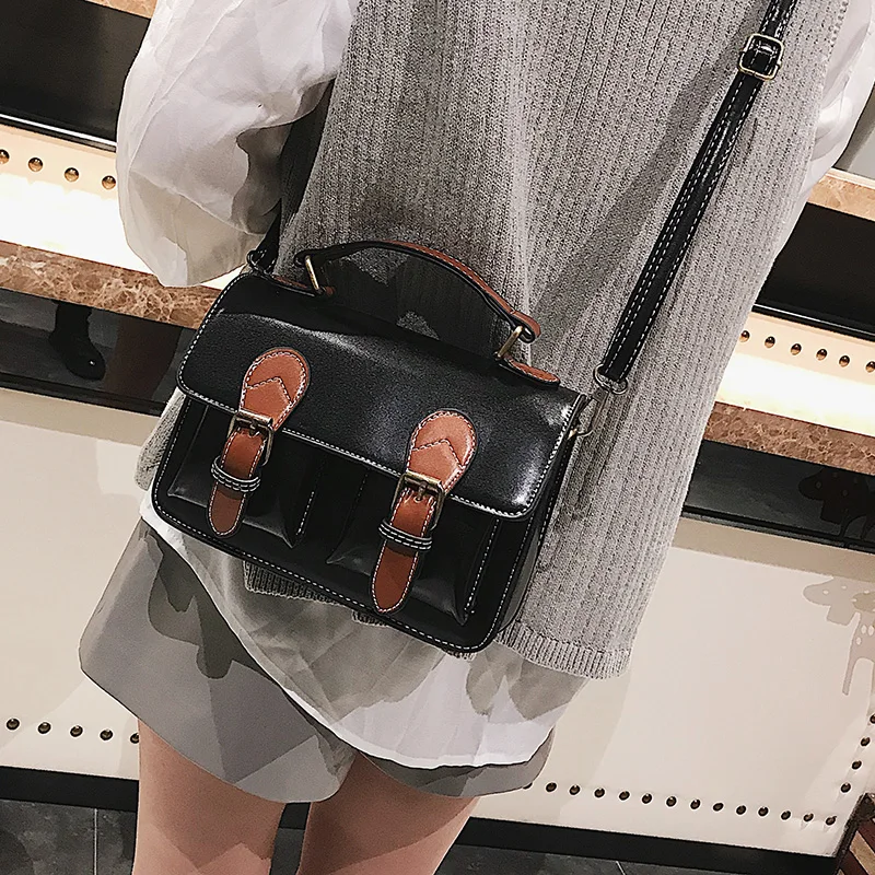 Female Vintage Panelled Pockets Tote Brand Women PU Leather Messenger Bags Luxury Handbags Preppy Style Top-Handle Shoulder Bag
Female Vintage Panelled Pockets Tote Brand Women PU Leather Messenger Bags Luxury Handbags Preppy Style Top-Handle Shoulder Bag