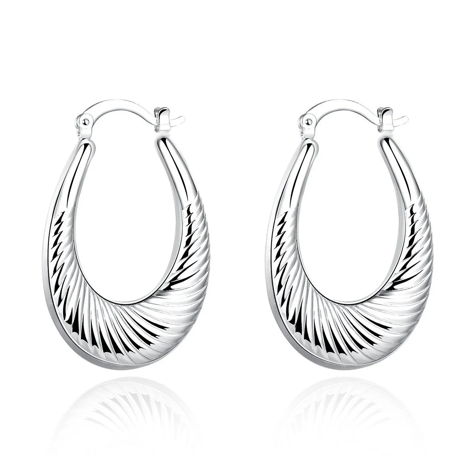 Lureme Fashion Style Silver Plated Oval Shaped Hoop Earrings for Women and Girl Wholesale (02005128)
Lureme Fashion Style Silver Plated Oval Shaped Hoop Earrings for Women and Girl Wholesale (02005128)