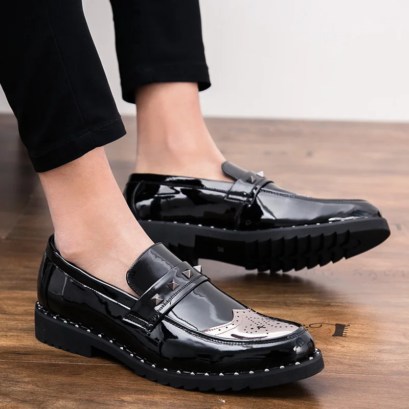 super fashion men's patent leather party shoes wedding Business dress Gentleman Nightclubs brogue rivet slip on shoes RA-36
super fashion men's patent leather party shoes wedding Business dress Gentleman Nightclubs brogue rivet slip on shoes RA-36