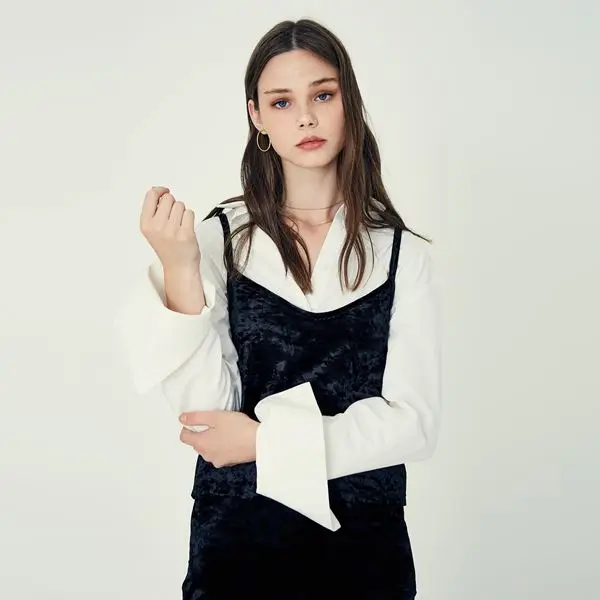 European Fashion Women Casual Double-breasted Wool Coat High Quality Autumn Winter Female Woolen Jacket Cashmere Coat
European Fashion Women Casual Double-breasted Wool Coat High Quality Autumn Winter Female Woolen Jacket Cashmere Coat