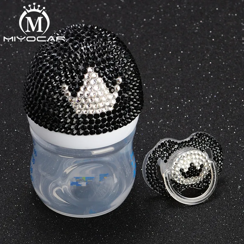 MIYOCAR beautiful set of handmade safe pp Feeding Bottle 125 ml and bling black white crown pacifier for baby shower gift
MIYOCAR beautiful set of handmade safe pp Feeding Bottle 125 ml and bling black white crown pacifier for baby shower gift