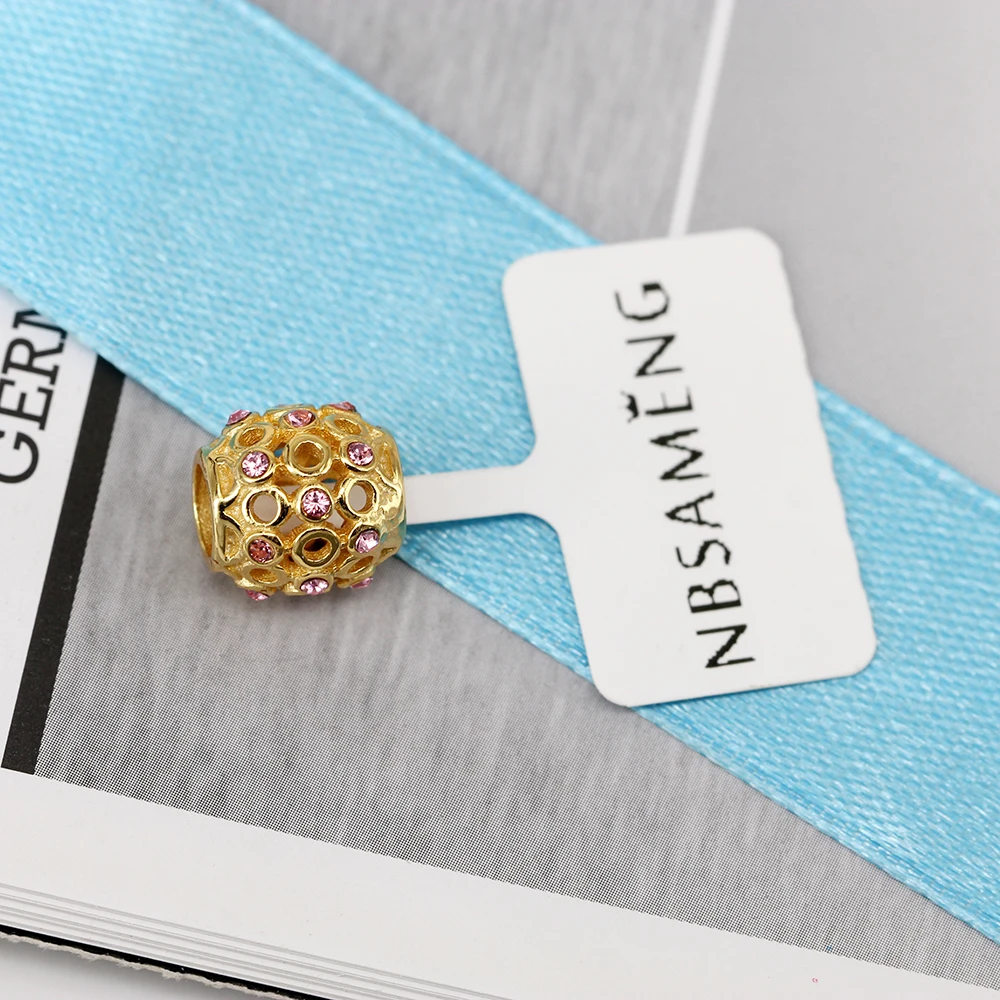 Authentic 925 Sterling Silver Bead Charm Gold Color With Cubic Zirconia Beads Fit Pandora Bracelets Bangles Women DIY Jewelry
Authentic 925 Sterling Silver Bead Charm Gold Color With Cubic Zirconia Beads Fit Pandora Bracelets Bangles Women DIY Jewelry