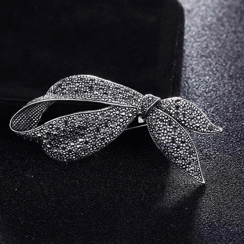 Donia jewelry bow Brooch patina rhinestone dress Accessories lady Brooch turban Pin gift banquet wedding
Donia jewelry bow Brooch patina rhinestone dress Accessories lady Brooch turban Pin gift banquet wedding