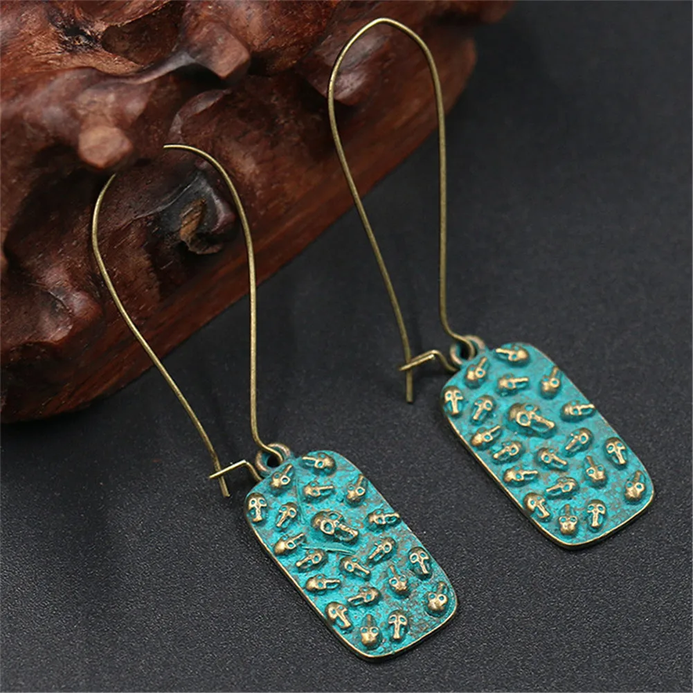 Lureme Vintage and Simple Bronze Green Rectangle Boho Dangle Earrings for Women Girls (er005804)
Lureme Vintage and Simple Bronze Green Rectangle Boho Dangle Earrings for Women Girls (er005804)