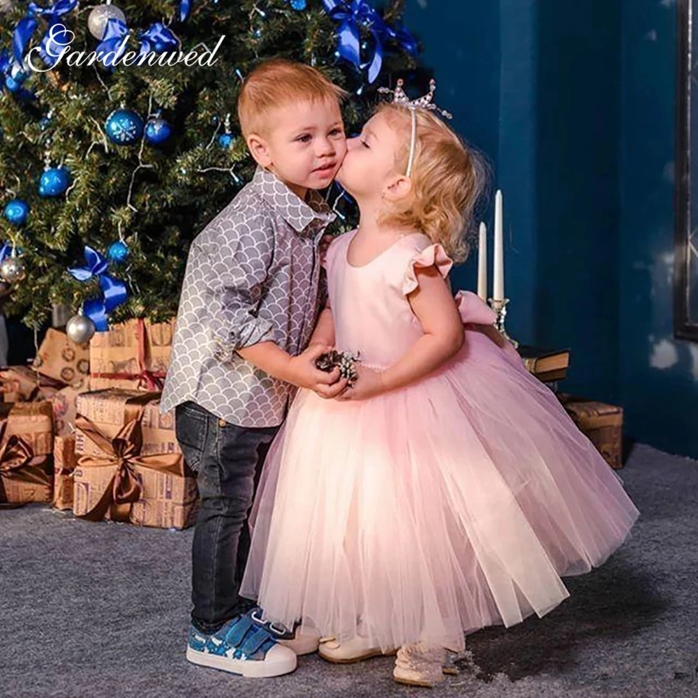 Lovely Puffy Pink Flower Girl Dresses Tulle Pearls Kids Prom Satin Bow Sashes Celebrity Dress First Communion Birthday Gown
Lovely Puffy Pink Flower Girl Dresses Tulle Pearls Kids Prom Satin Bow Sashes Celebrity Dress First Communion Birthday Gown
