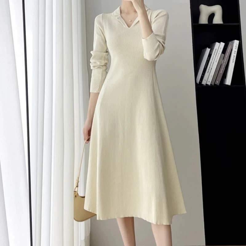 Women's Autumn Winter Hepburn Knitted Midi Dress Long Sleeve Elegant Casual Sweater Vestidos Femme Fashion Pullover A-Line Robe
Women's Autumn Winter Hepburn Knitted Midi Dress Long Sleeve Elegant Casual Sweater Vestidos Femme Fashion Pullover A-Line Robe