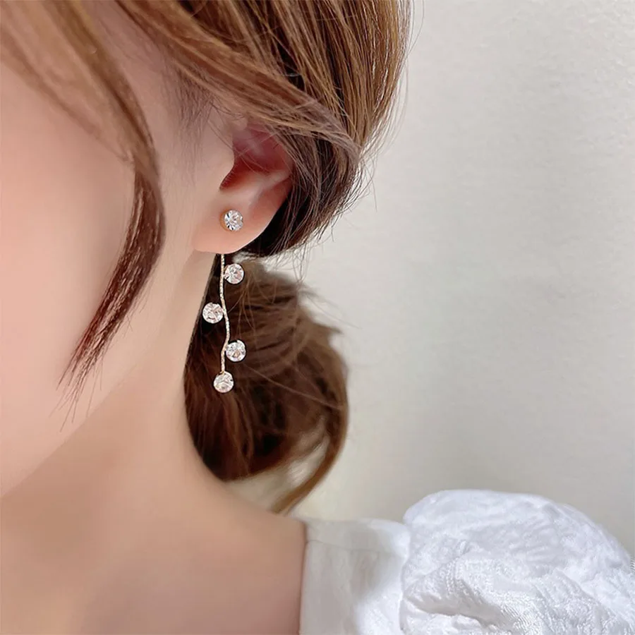 2021 Hot New CZ Cubic Zircon Tassel Drop Earrings For Women Korean Fashion Party Jewelry Exquisite Temperament Aesthetic ACC
2021 Hot New CZ Cubic Zircon Tassel Drop Earrings For Women Korean Fashion Party Jewelry Exquisite Temperament Aesthetic ACC