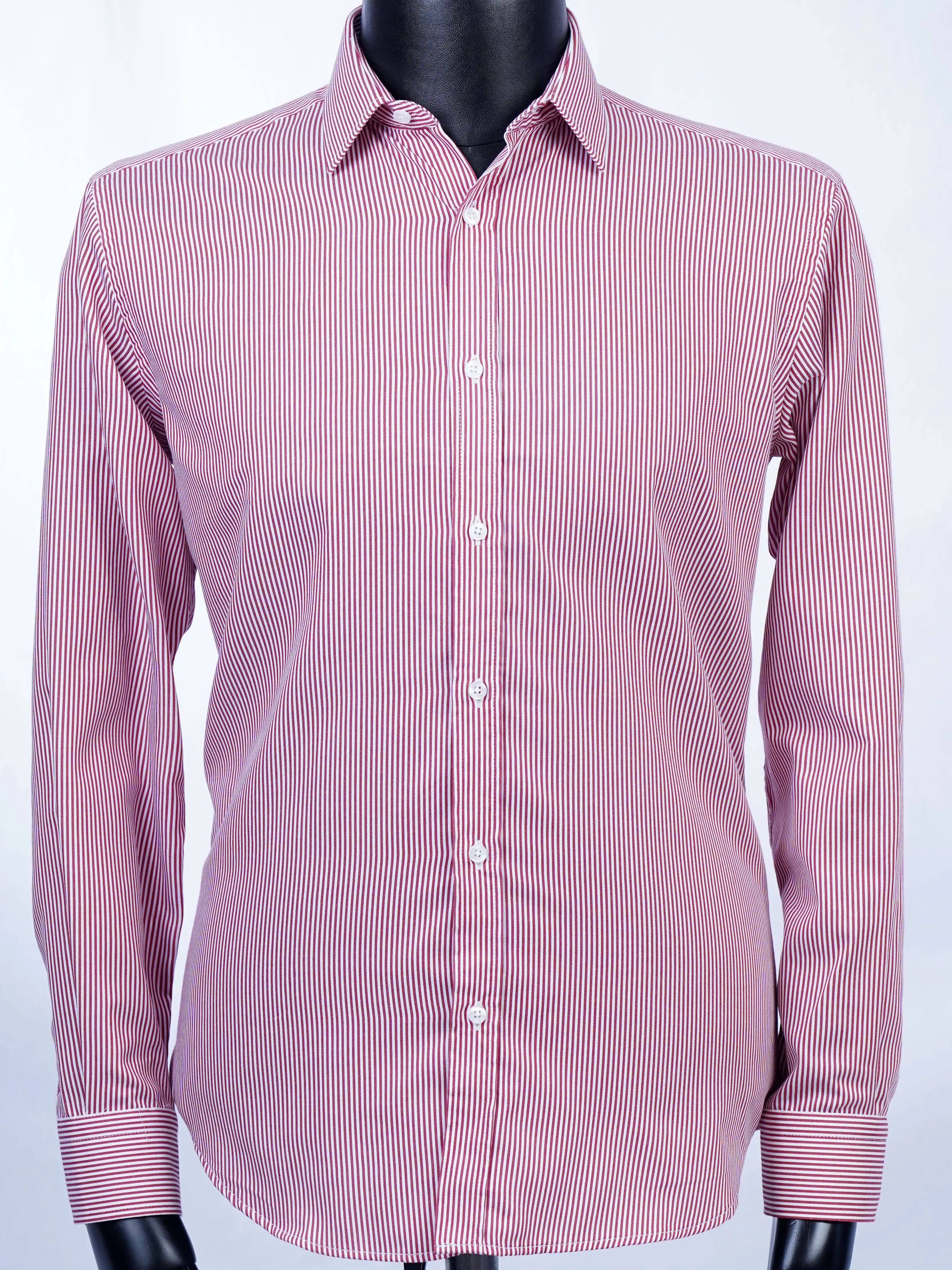 The men's shirt is made of high-quality cotton. Regular Fit fits snugly on the figure. long-sleeve shirt
The men's shirt is made of high-quality cotton. Regular Fit fits snugly on the figure. long-sleeve shirt