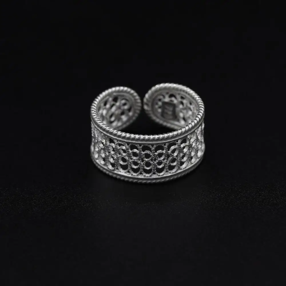 925 Sterling Silver Filigree Ring Inlaid Mardin Assyrian Turkish Special Hoop Adjustable Finger Width Collet Women Jewelry
925 Sterling Silver Filigree Ring Inlaid Mardin Assyrian Turkish Special Hoop Adjustable Finger Width Collet Women Jewelry