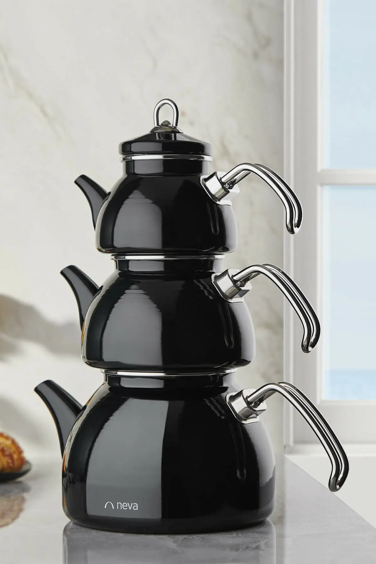 Enamel 3 Layer Teapot Set Black Enamel coated stainless steel 2.3 liter bottom row teapot set manual use
Enamel 3 Layer Teapot Set Black Enamel coated stainless steel 2.3 liter bottom row teapot set manual use