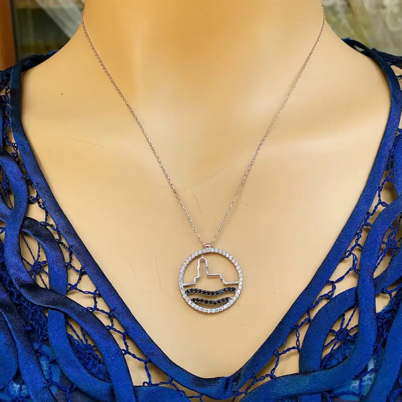 Девушки замок 925 Серебряное ожерелье для женщин подарок ювелирные изделия аксессуары Мода ручной работы, элегантные цепи
Девушки замок 925 Серебряное ожерелье для женщин подарок ювелирные изделия аксессуары Мода ручной работы, элегантные цепи