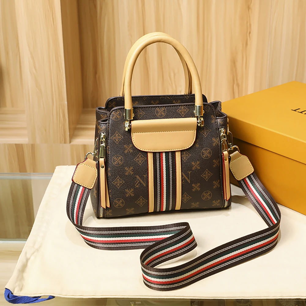 Miosheal Korssion Brand Designer Women Shoulder Bag Large Capacity Bucket Handbag PVC Leather Totes Shopping Bag Lady Purse
Miosheal Korssion Brand Designer Women Shoulder Bag Large Capacity Bucket Handbag PVC Leather Totes Shopping Bag Lady Purse