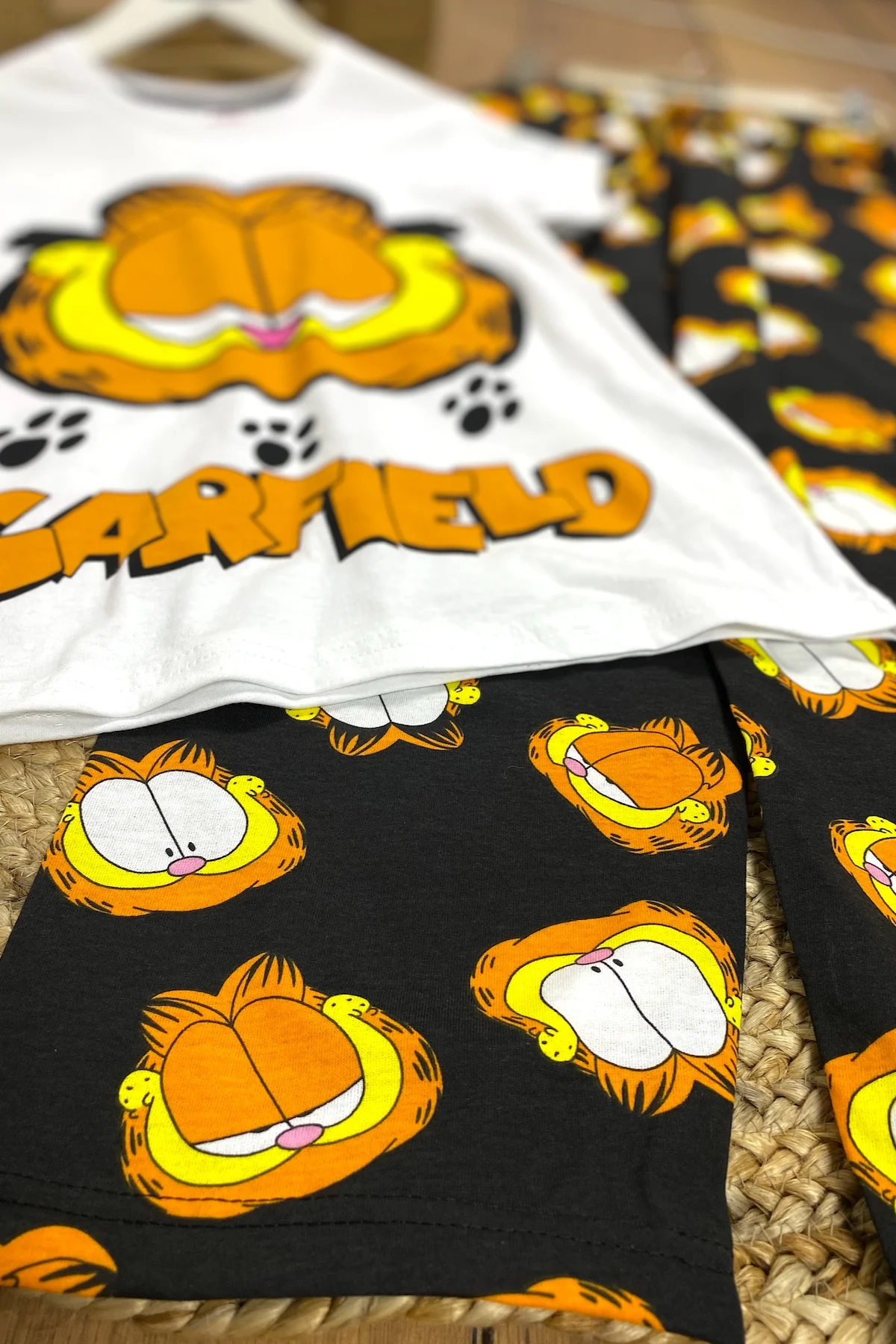 Women's Garfield Pajamas Short Sleeves Long Pants Pyjamas Autumn Spring Winter Pijamas Soft Cute Loungewear Sleepwear
Women's Garfield Pajamas Short Sleeves Long Pants Pyjamas Autumn Spring Winter Pijamas Soft Cute Loungewear Sleepwear