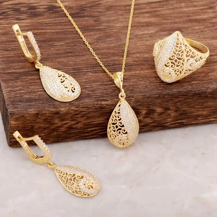 Gold Gilded Filigree Embroidered Silver Design Set 1911Hand Made Silver Jewellery Set
Gold Gilded Filigree Embroidered Silver Design Set 1911Hand Made Silver Jewellery Set