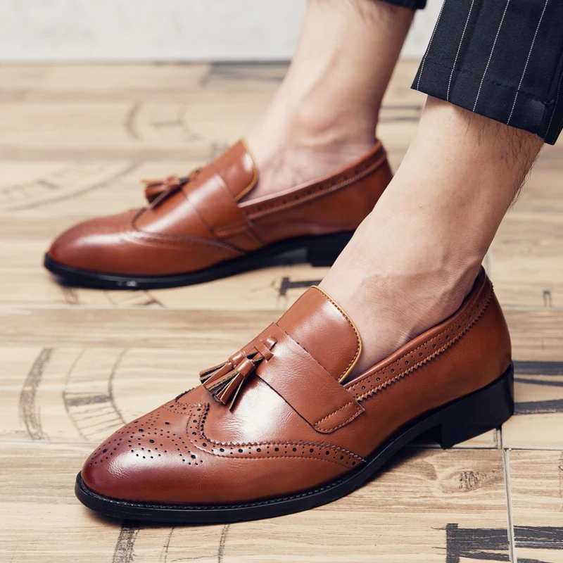 Men's Vintage Tassel Loafers Male Classic Brand High Quality Carved Brogues Business Wedding Party Dress Shoes Large Size 38-48
Men's Vintage Tassel Loafers Male Classic Brand High Quality Carved Brogues Business Wedding Party Dress Shoes Large Size 38-48