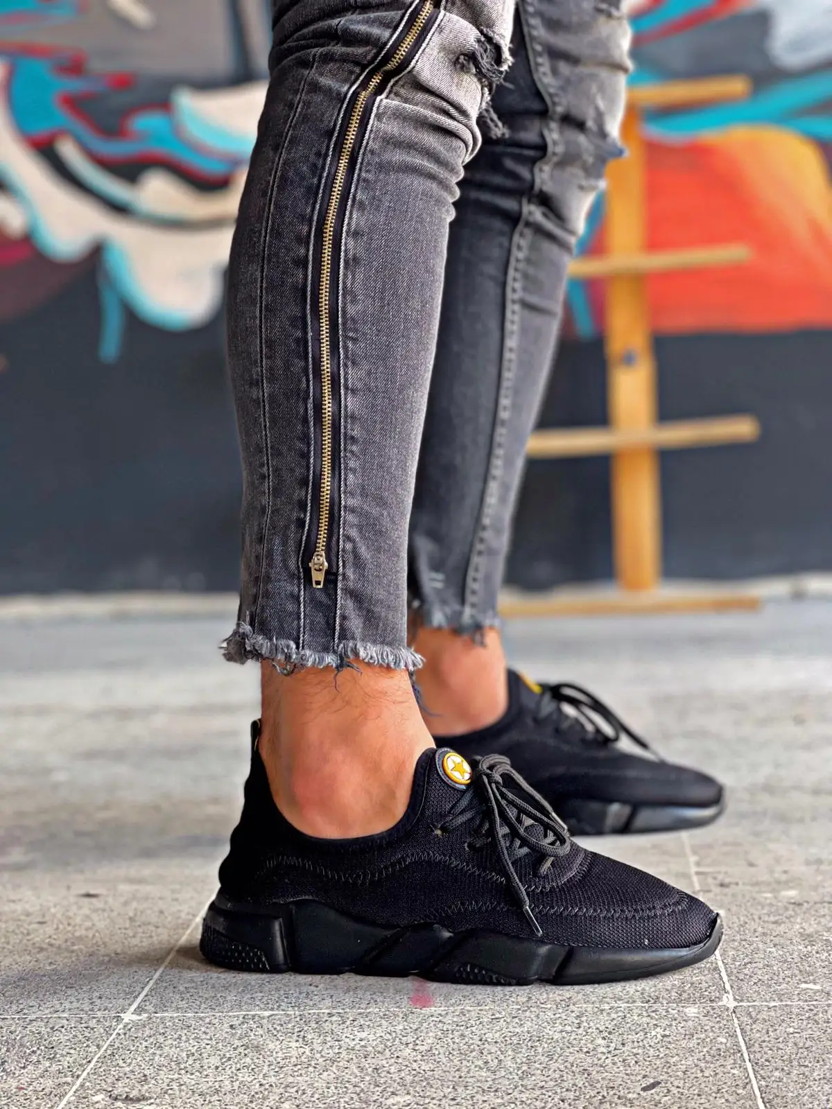 Knack 300 Male High Base Daily Shoes black and charcoal color casual comfort new model
Knack 300 Male High Base Daily Shoes black and charcoal color casual comfort new model
