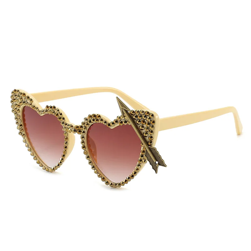 Yellow White Heart Sunglasses For Women Fashion Frontier Classic Vintage Personalized Mirror Sun Glasses Party Vogue Gifts
Yellow White Heart Sunglasses For Women Fashion Frontier Classic Vintage Personalized Mirror Sun Glasses Party Vogue Gifts