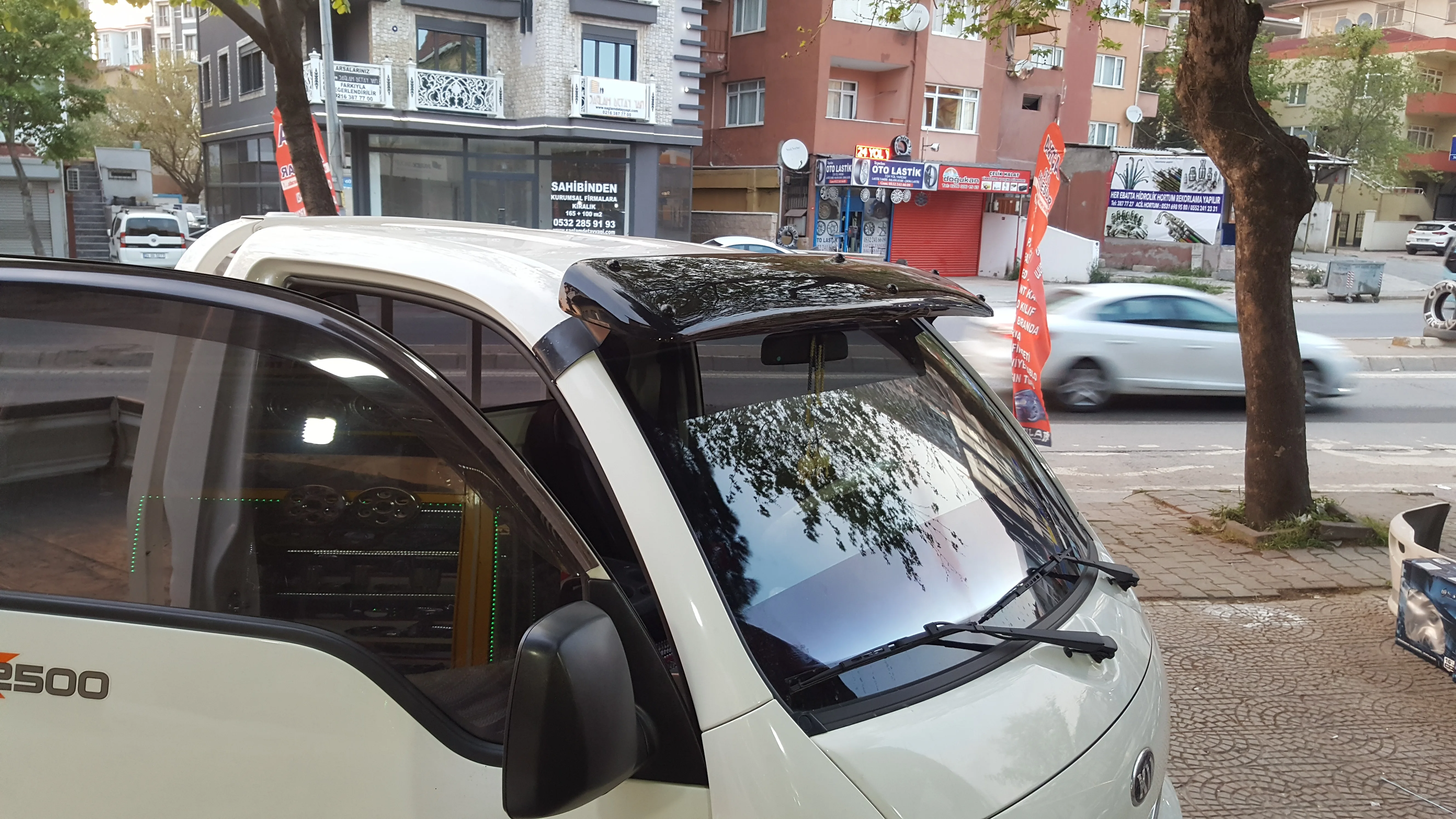 Front Sun Visor Protector Windshield Reflector for Bango 
Front Sun Visor Protector Windshield Reflector for Bango