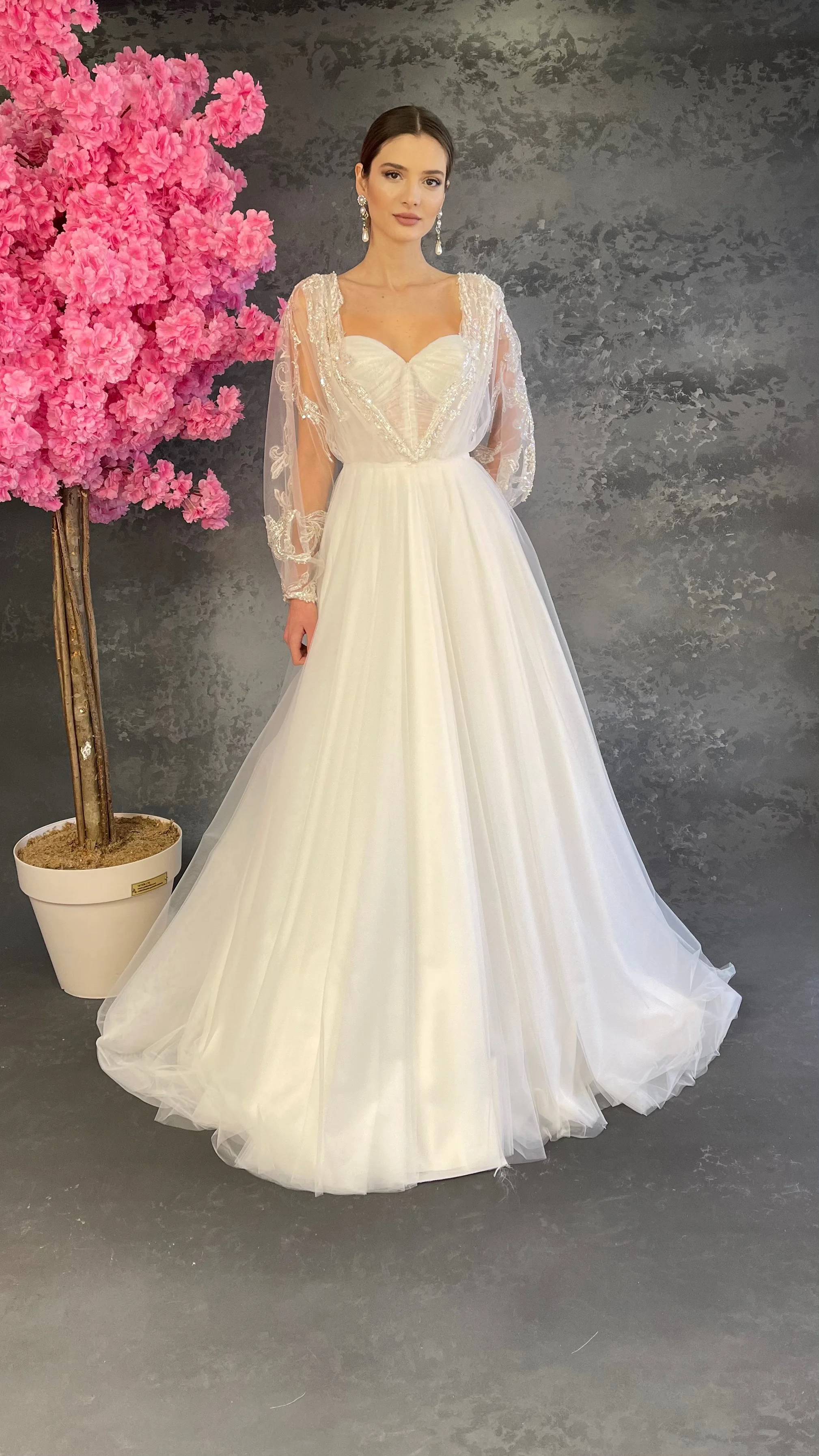 Women's White Balloon Sleeve Helen Wedding Dress Custom Sew Evening Dress Quality Embroidered Fabric Bridesmaid Dresses Straples
Women's White Balloon Sleeve Helen Wedding Dress Custom Sew Evening Dress Quality Embroidered Fabric Bridesmaid Dresses Straples