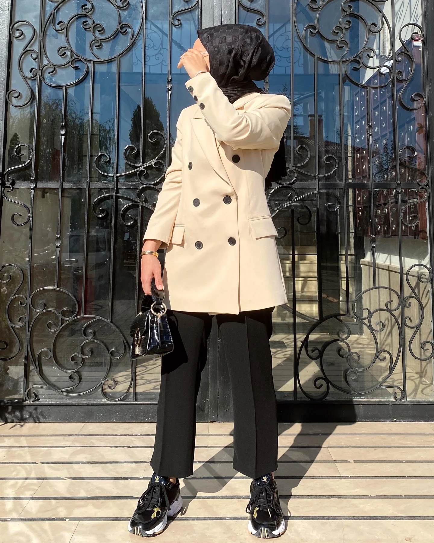 Yeni Sezon Krem Renk Blazer Ceket - Hijab Fashion - Tesettr Giyim - Bayan slami Moda
Yeni Sezon Krem Renk Blazer Ceket - Hijab Fashion - Tesettr Giyim - Bayan slami Moda