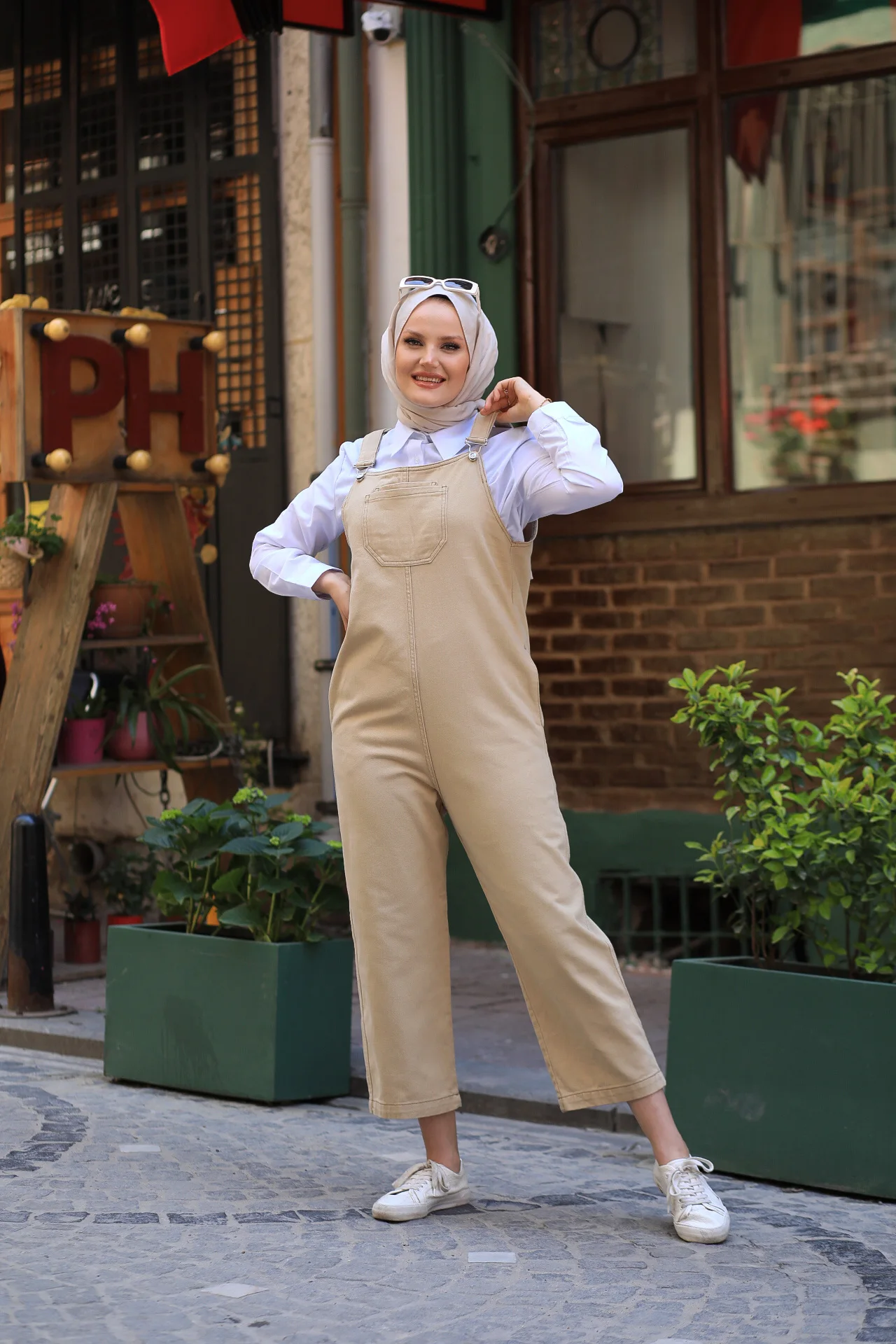 Hijab Colored Denim Overalls 2021 New Seanson Fashion For Summer Abayas For Women Abaya Muslim Dress Women turbans for women
Hijab Colored Denim Overalls 2021 New Seanson Fashion For Summer Abayas For Women Abaya Muslim Dress Women turbans for women