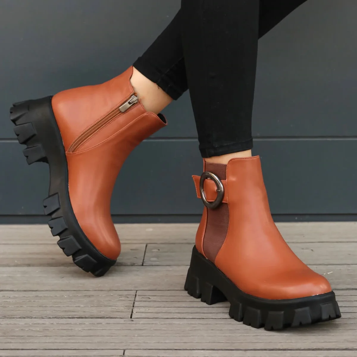 Mio Gusto Brand Rylie Black , Tan , Nude Colors High Quality Warm Winter Women 's Ankle Boot , platform boots , women boots , goth , shoes for women 2020
Mio Gusto Brand Rylie Black , Tan , Nude Colors High Quality Warm Winter Women 's Ankle Boot , platform boots , women boots , goth , shoes for women 2020