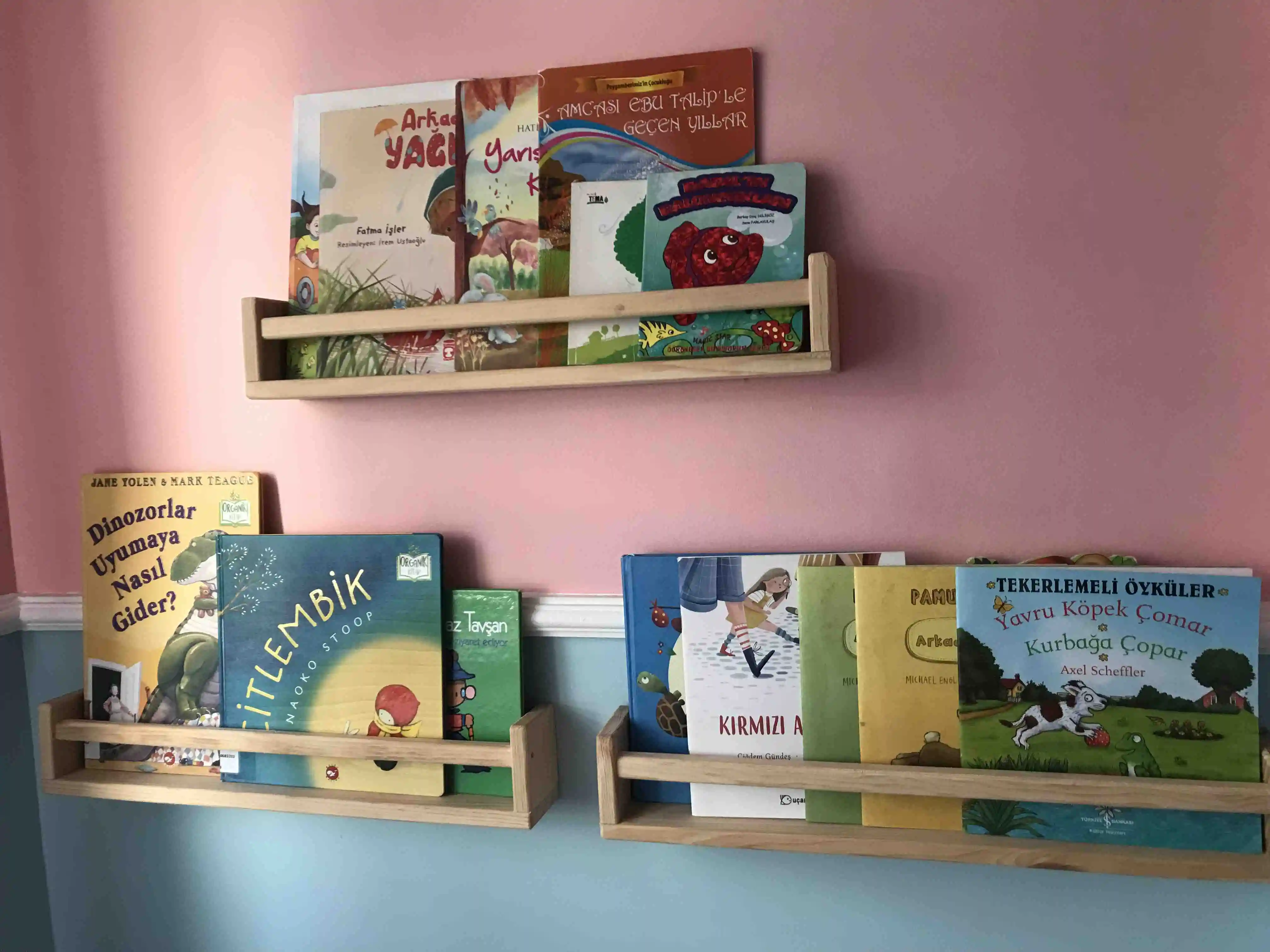 Детская книжная полка, книжный шкаф из дерева, книжная полка, детские книги, натуральная книжная полка, детская комната, библиотека, детская ...
Детская книжная полка, книжный шкаф из дерева, книжная полка, детские книги, натуральная книжная полка, детская комната, библиотека, детская ...