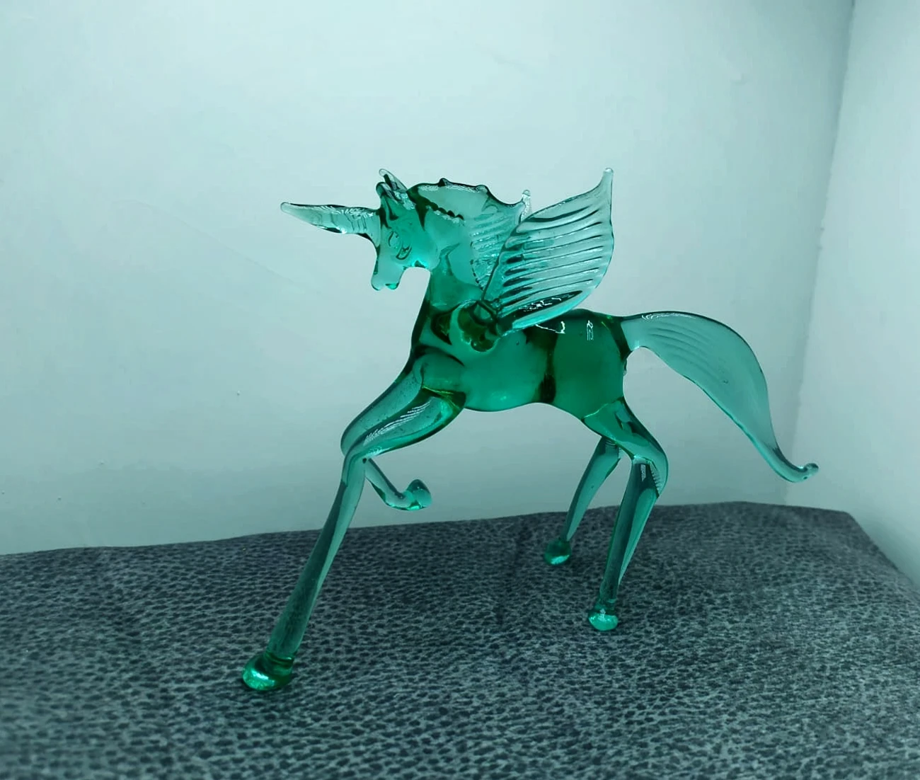 Pegasus horse glass figurine home decor product handmade desktop and rack süsü object Greek style mythological figure gift for
Pegasus horse glass figurine home decor product handmade desktop and rack süsü object Greek style mythological figure gift for