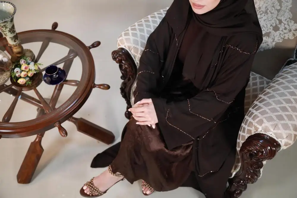 Diamond Abaya 2021 Model Kaftan Dubai Arabic Beading Designs Islamic Turkey Women Clothes Muslim Abaya+Scarf 145 cm Turkish Made 
Diamond Abaya 2021 Model Kaftan Dubai Arabic Beading Designs Islamic Turkey Women Clothes Muslim Abaya+Scarf 145 cm Turkish Made